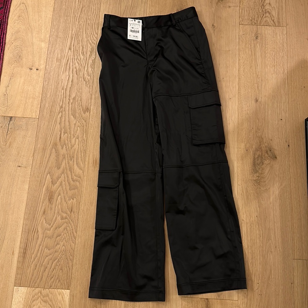 NWT unworn Zara satin cargo pants black small